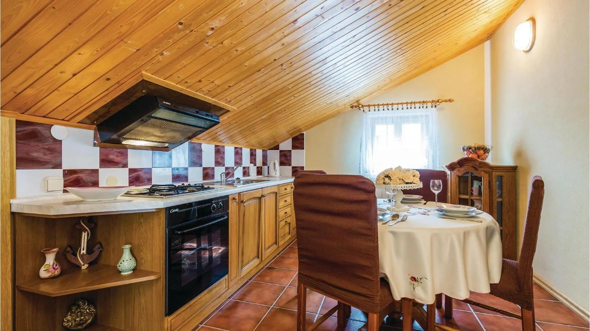 2 Bedroom Gorgeous Apartment In Novi Vinodolski